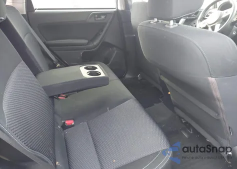 2017 Subaru Forester 2.5I Premium z USA, uszkodzony, nr VIN JF2SJAEC4HH805402